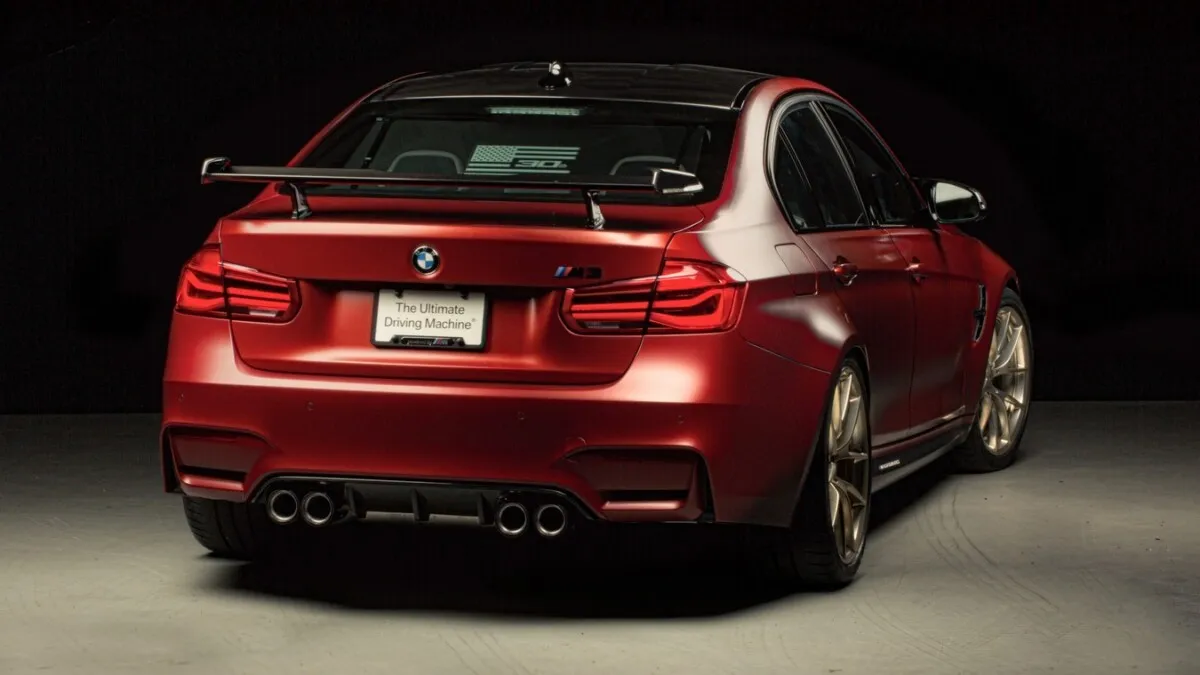2018_BMW_M3_30years_American_Edition-02