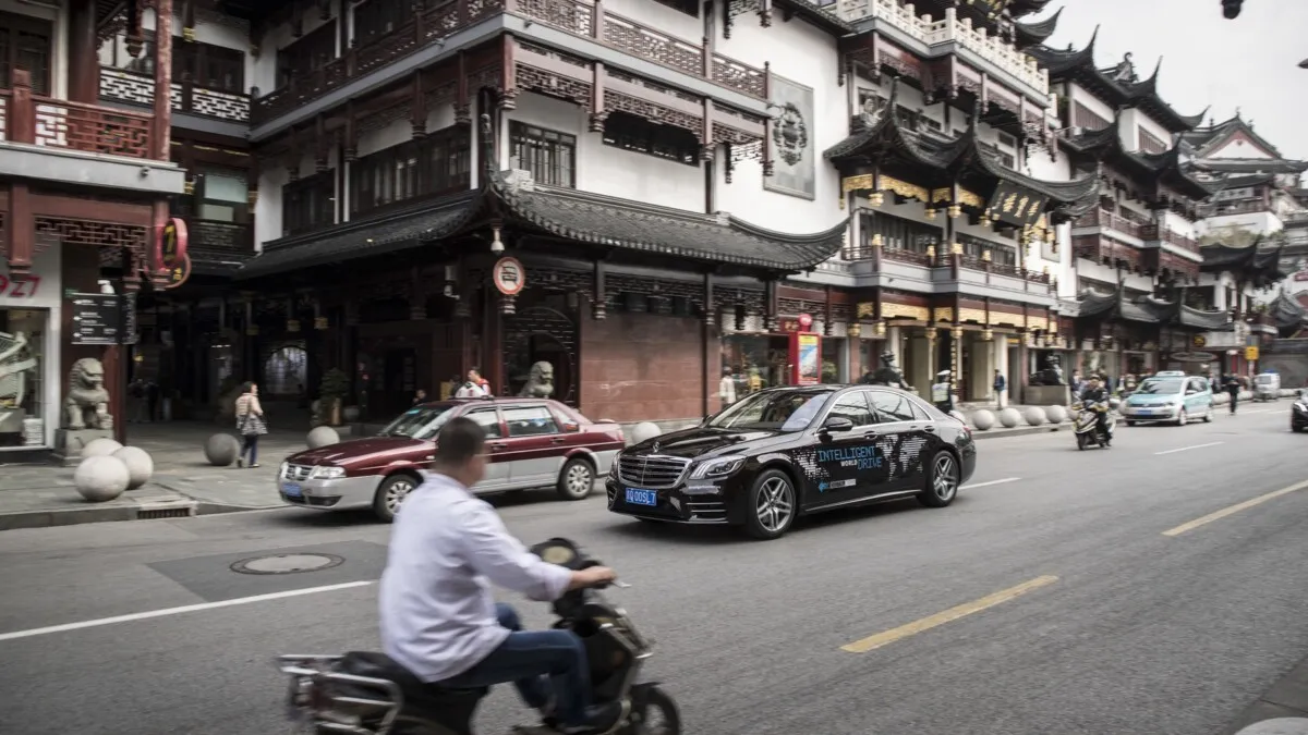 Mercedes_Autonomous_Driving_Shanghai-07