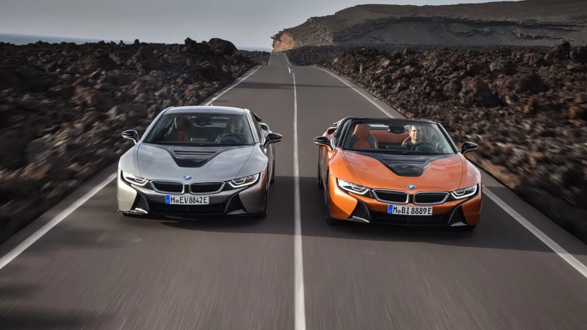 BMW_i8_Roadster_Coupe-001