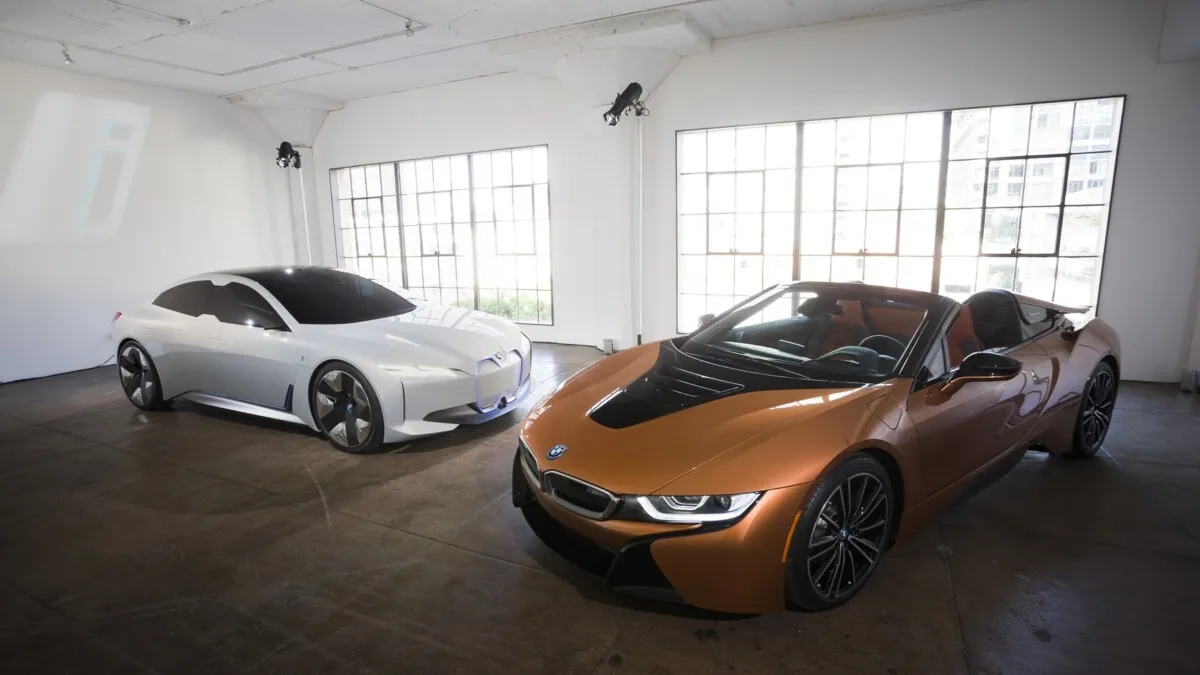 BMW_i8_Roadster_Coupe-027