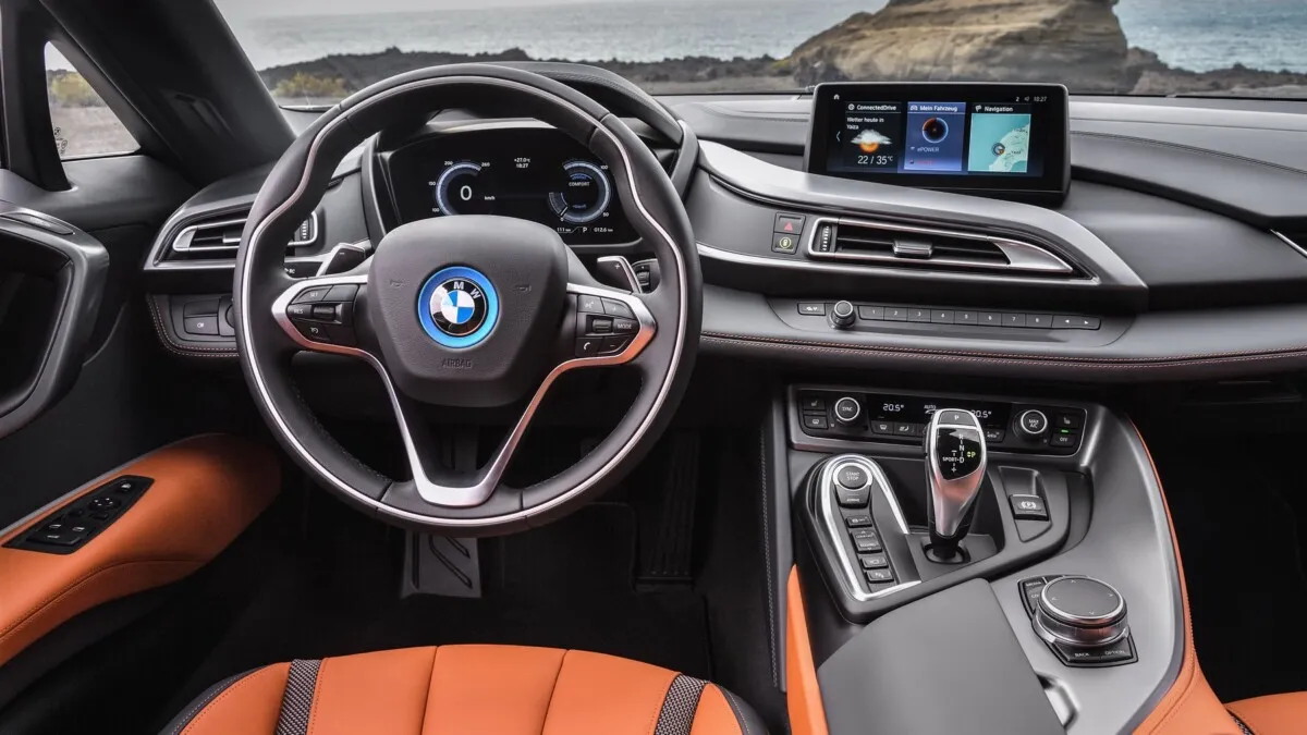 BMW_i8_Roadster_Coupe-033