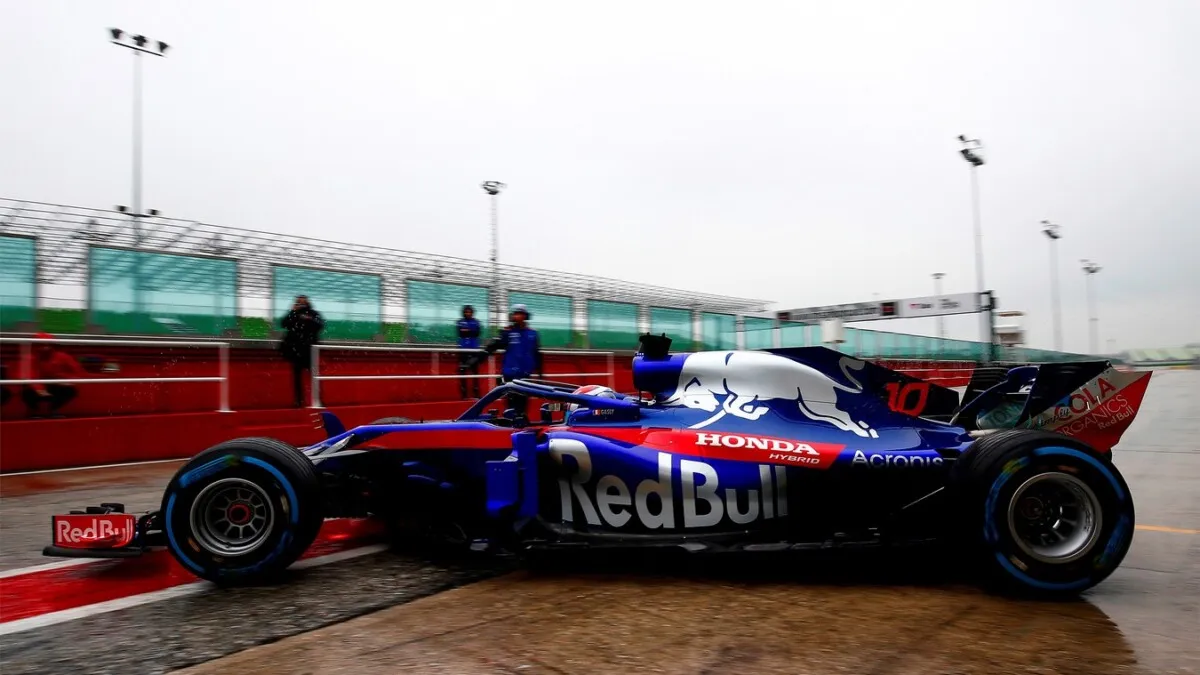 Red Bull Toro Rosso Honda Unveils the STR13