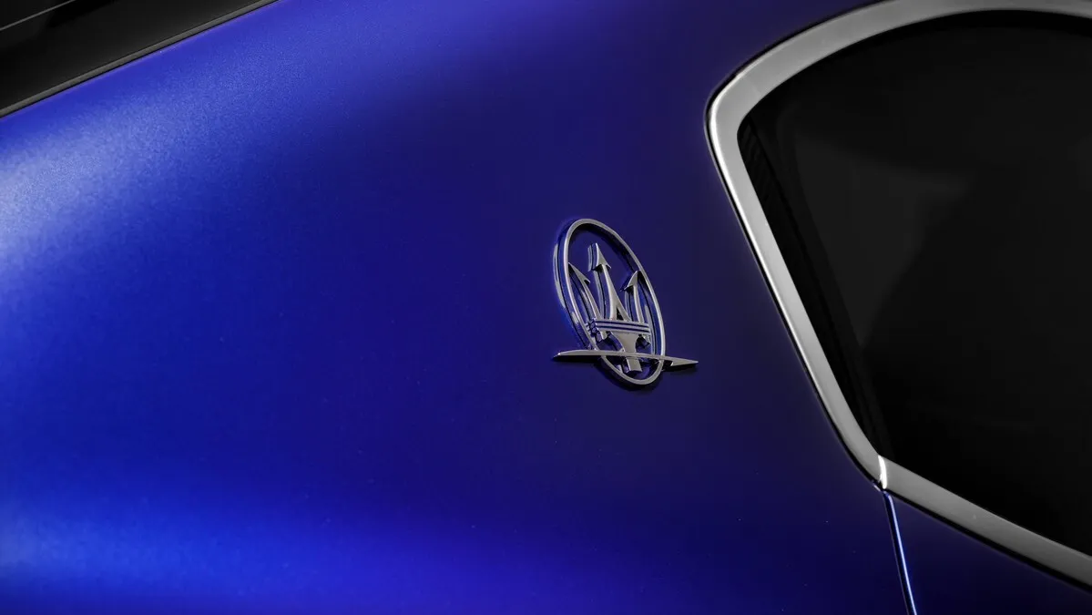 18 Maserati Ghibli GranSport