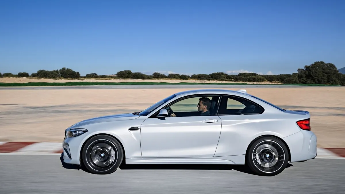 BMW_M2_Competition_Pack-15