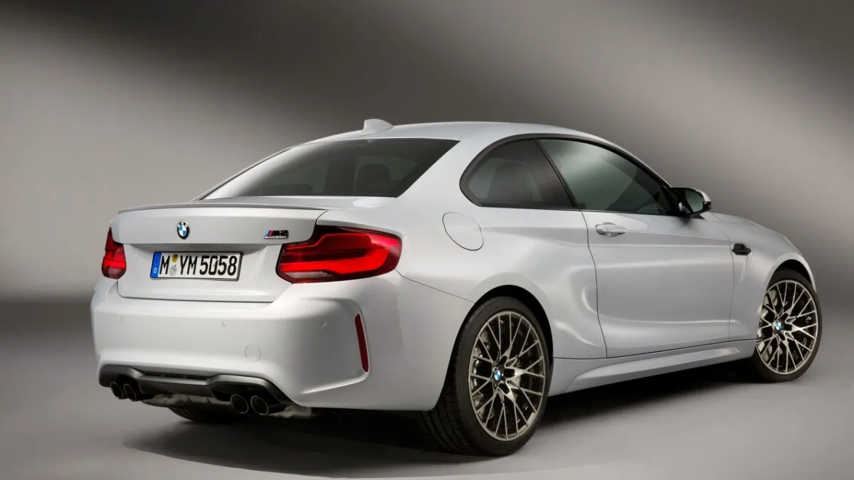 BMW_M2_Competition_Pack-38