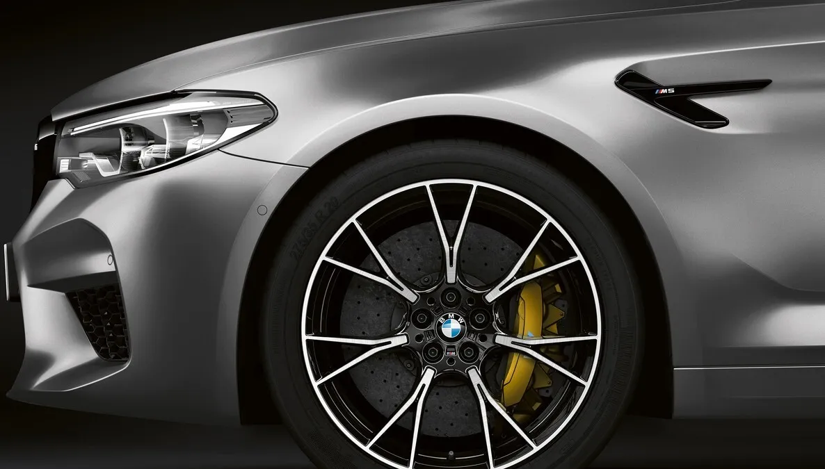 BMW_M5_Competition-01