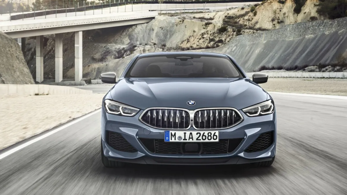 BMW_8_Series_Coupe-019