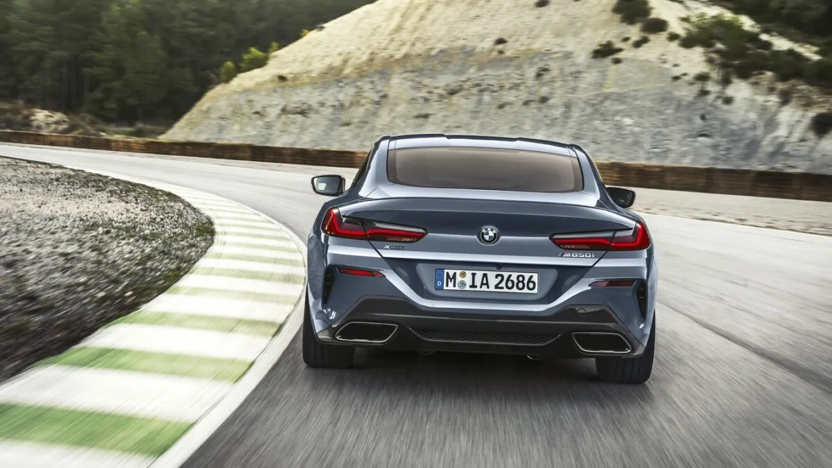 BMW_8_Series_Coupe-021