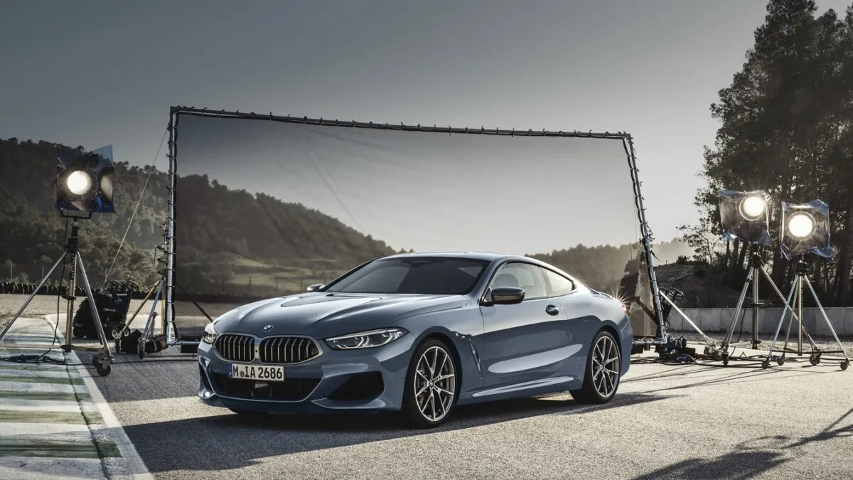 BMW_8_Series_Coupe-033