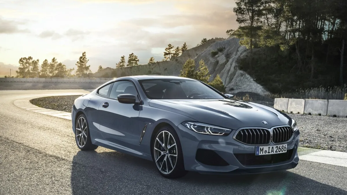 BMW_8_Series_Coupe-036