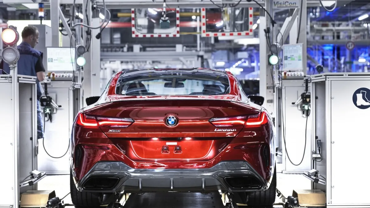 BMW_8_Series_Production-02
