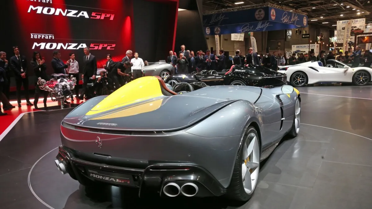 012_Ferrari_Paris Motor Show