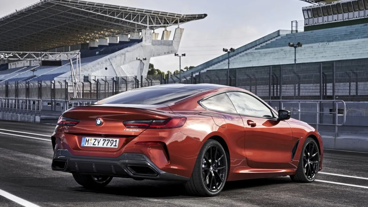 BMW_8_Series_Coupe-034