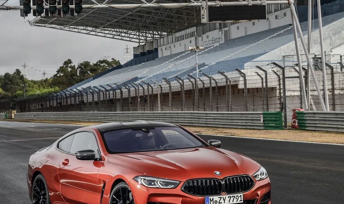 BMW_8_Series_Coupe-040
