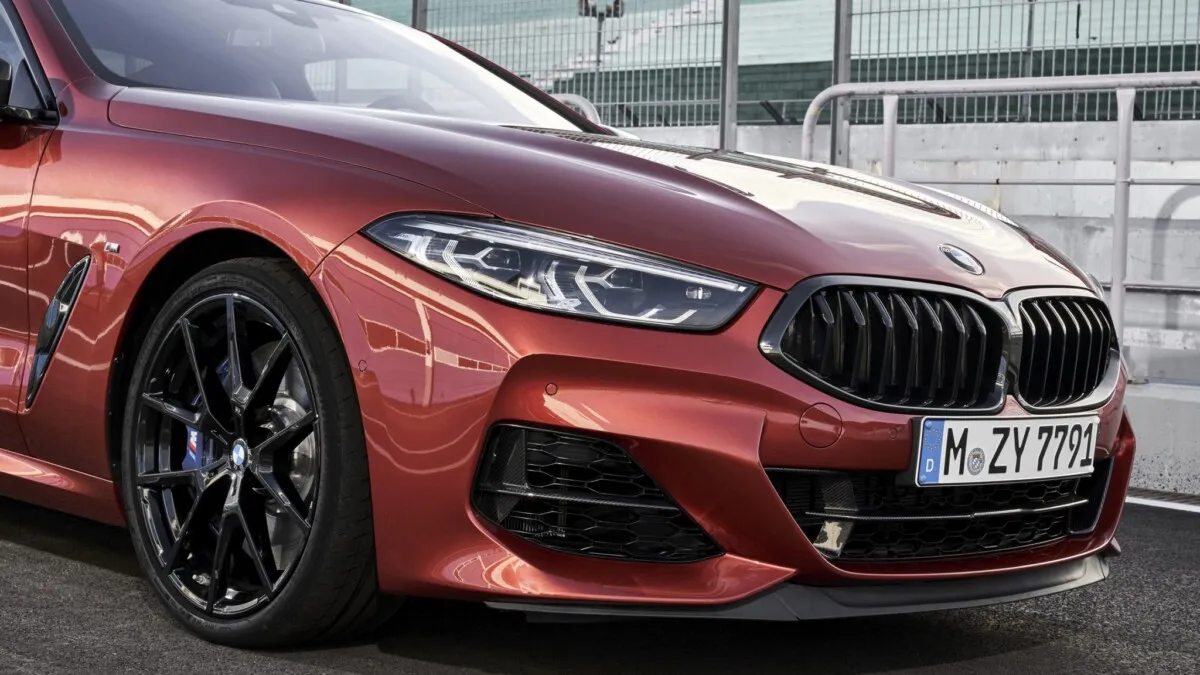 BMW_8_Series_Coupe-089