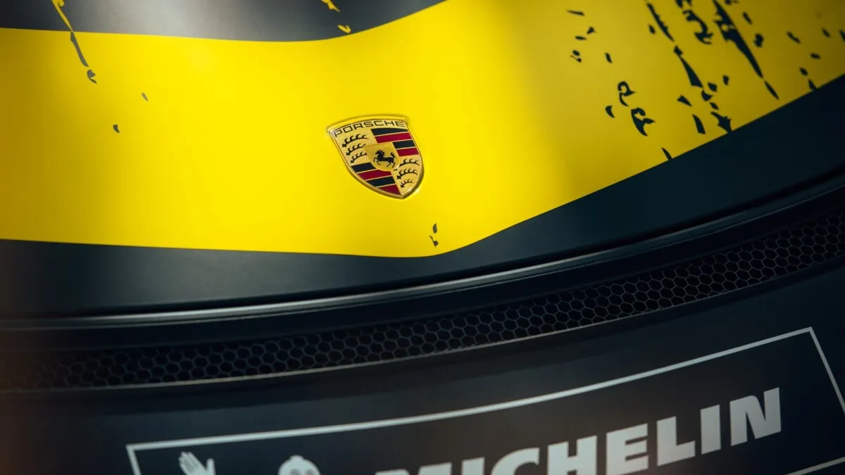 Porsche_718_Cayman_GT4-19