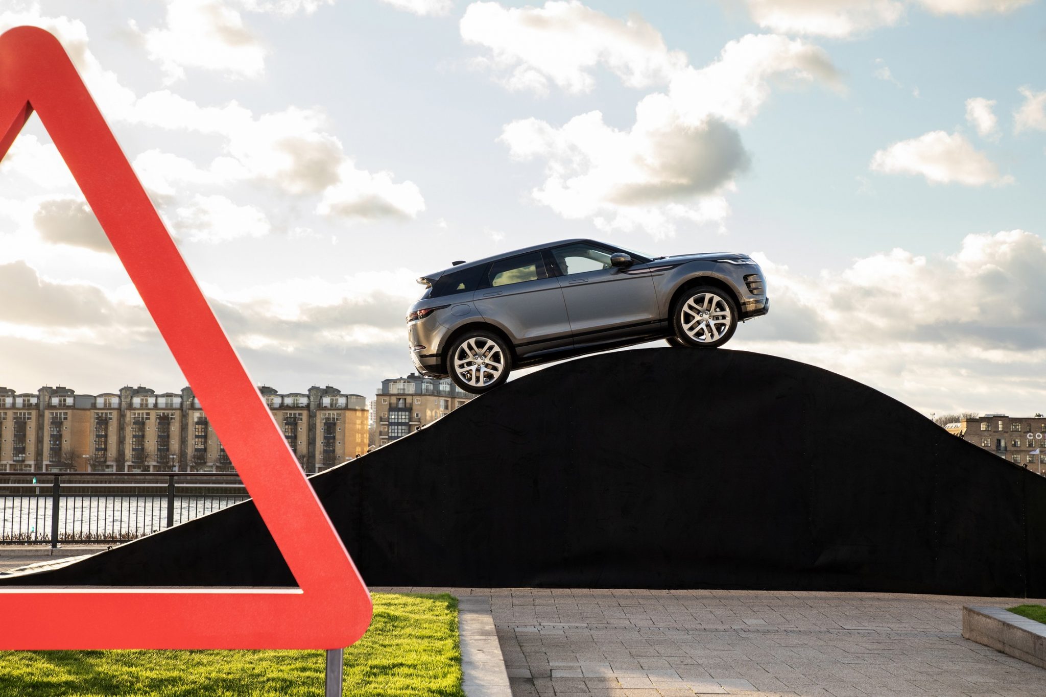 Range Rover Evoque Recreates Iconic Road Signs