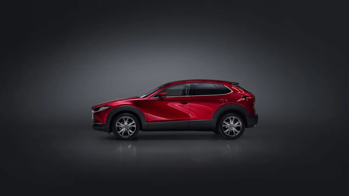 Mazda_CX30_01