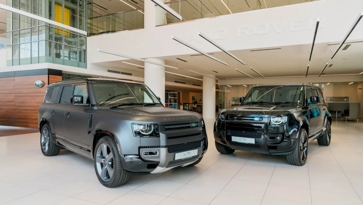 Both variants of the Defender V8