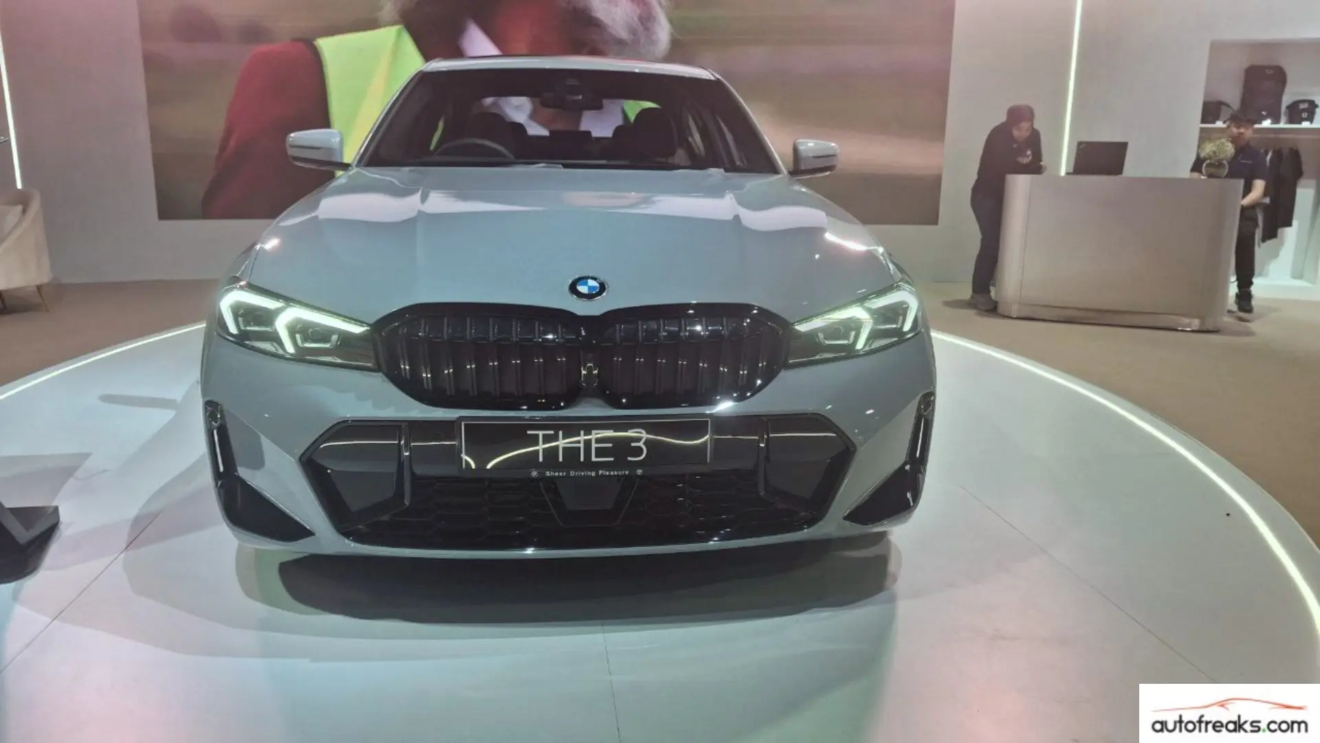 BMW 330Li M Sport front look
